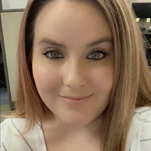 Meet your Posher, Marissa